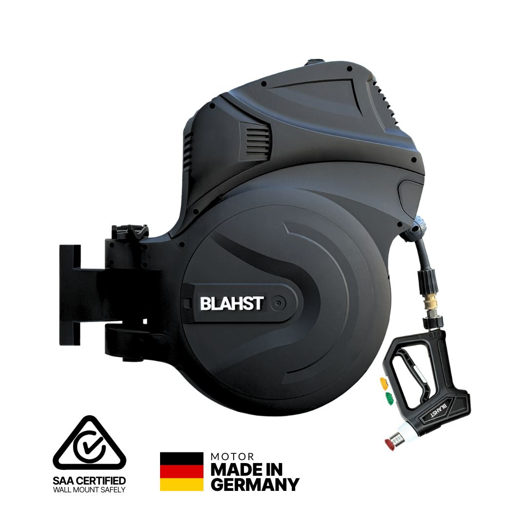 R30 Wall-Mounted Pressure Washer